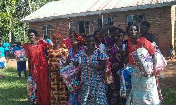 Widows receiving blankets 