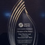 Earth Family - Keepers of the Flame Award - Pato Banton & Antoinette Rootsdawtah Hall
