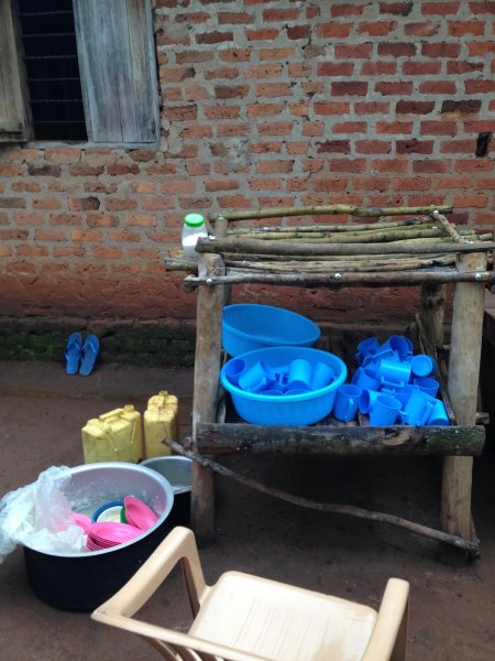 dishwashing station