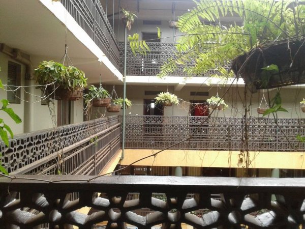 Jinja City Hotel Courtyard Balcony