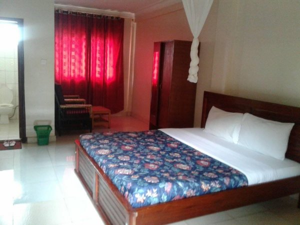 Jinja City Hotel Bed Room