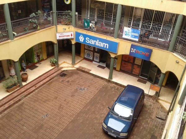 Jinja City Hotel Courtyard