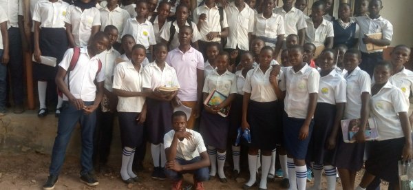 Students of Palisa High School Under the FER UB school outreach program