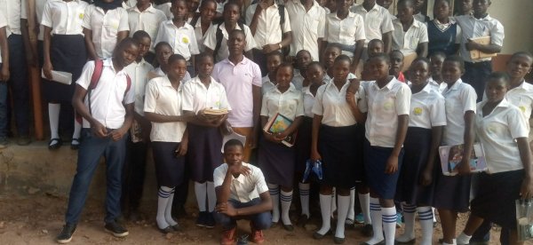 Students of Palisa High School Under the FER UB school outreach program