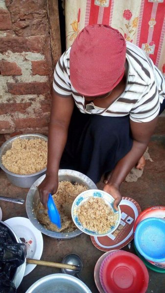 Mrs.Kawudha ● dinner is served 
