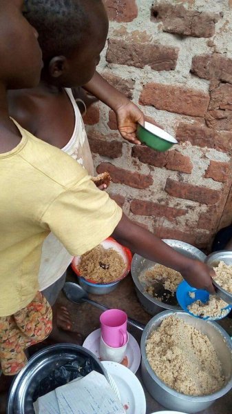 Mrs.Kawudha ● dinner is served 