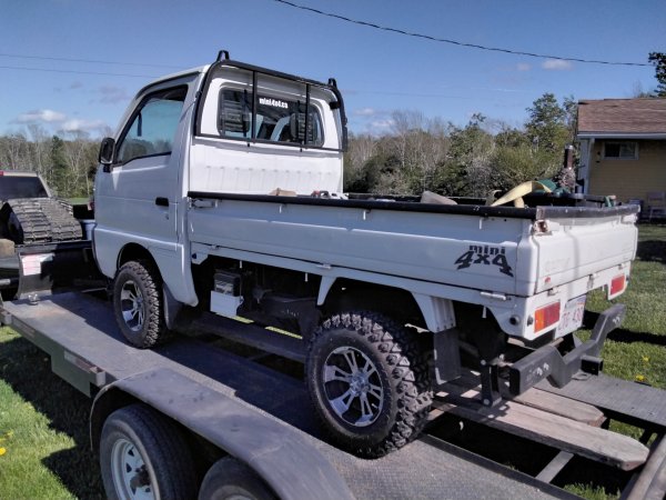 April 2024 04-25 Ronald Fournier begins bringing equipment for Development and Maintenance to Nova Eden DavidCampus