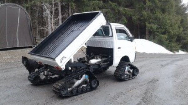 Eden International David Campus Construction and Property Maintenance Equipment Arrival 