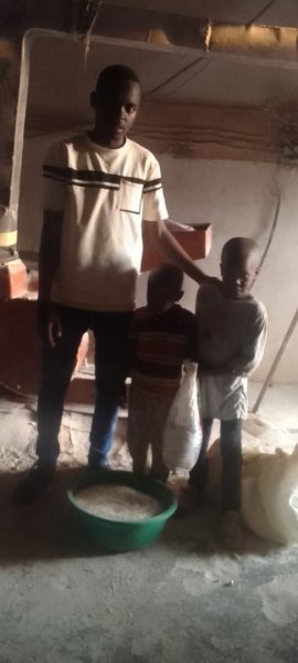 Some charity to kids who don't have what to eat with the little l have